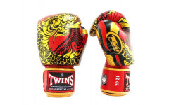 Боксерские перчатки Twins Special FBGVL3-52 Dragon red gold 16 oz Боксерские перчатки Twins Special FBGVL3-52 Dragon red gold 16 oz