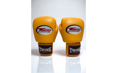 Боксерские перчатки Twins Special BGVL3 yellow 10 oz Боксерские перчатки Twins Special BGVL3 yellow 10 oz